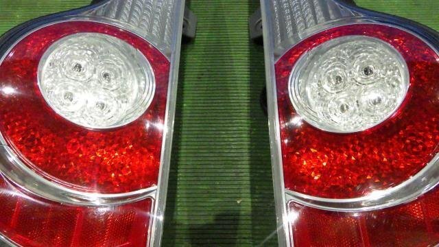 Toyota Aqua NHP10 Pre-Facelift Tail Light Pair with Garnishes STANLEY 52-252 image 5