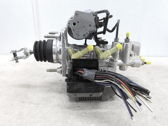 Toyota Aqua NHP10 Pre-Facelift ABS Actuator and Brake Booster Set image 2
