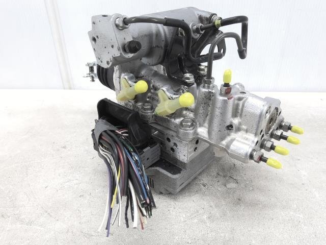 Toyota Aqua NHP10 Pre-Facelift ABS Actuator and Brake Booster Set image 6