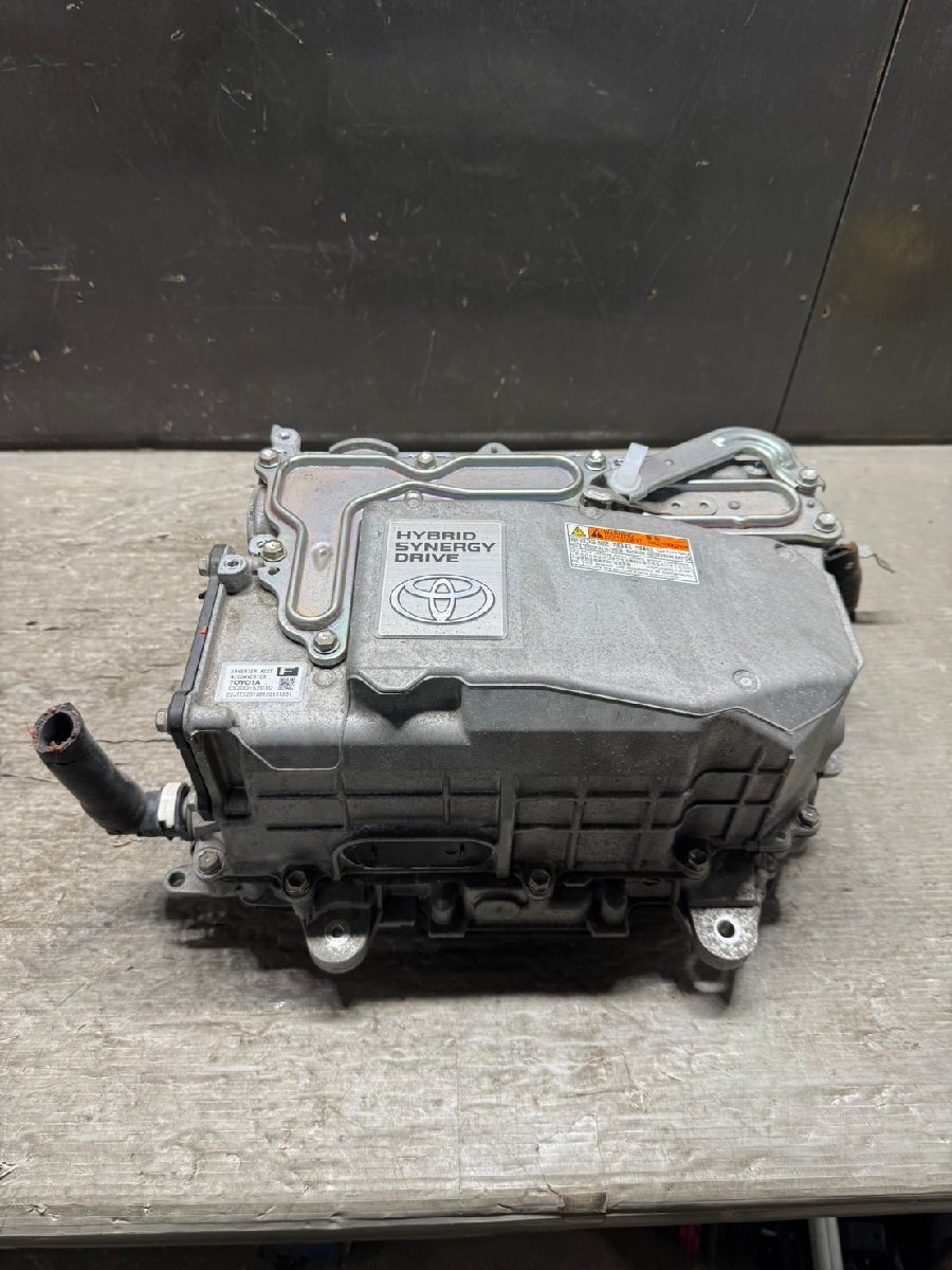 Toyota Aqua NHP10 Hybrid Inverter Converter G9200-52010