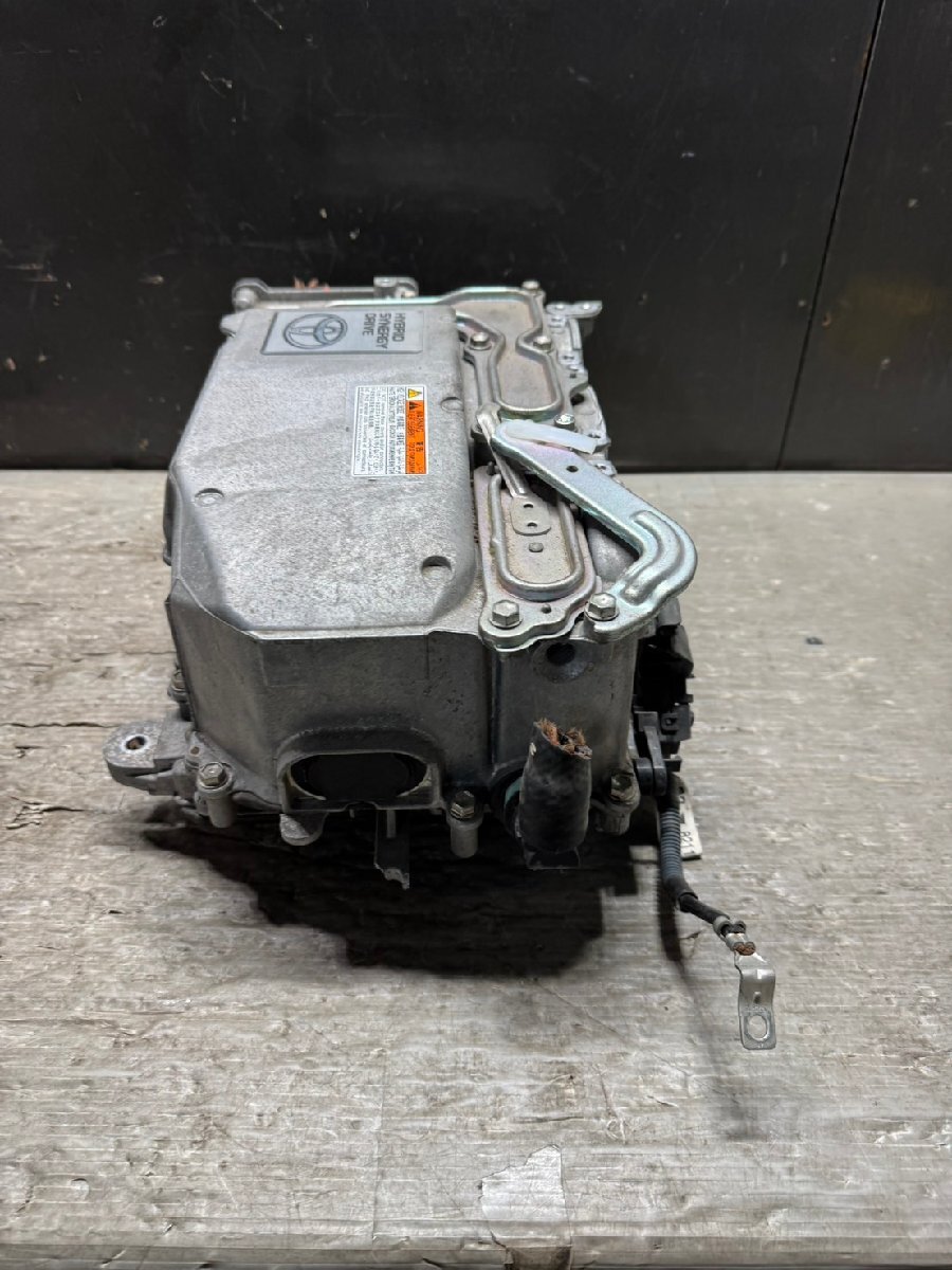 Toyota Aqua NHP10 Hybrid Inverter Converter G9200-52010 image 2