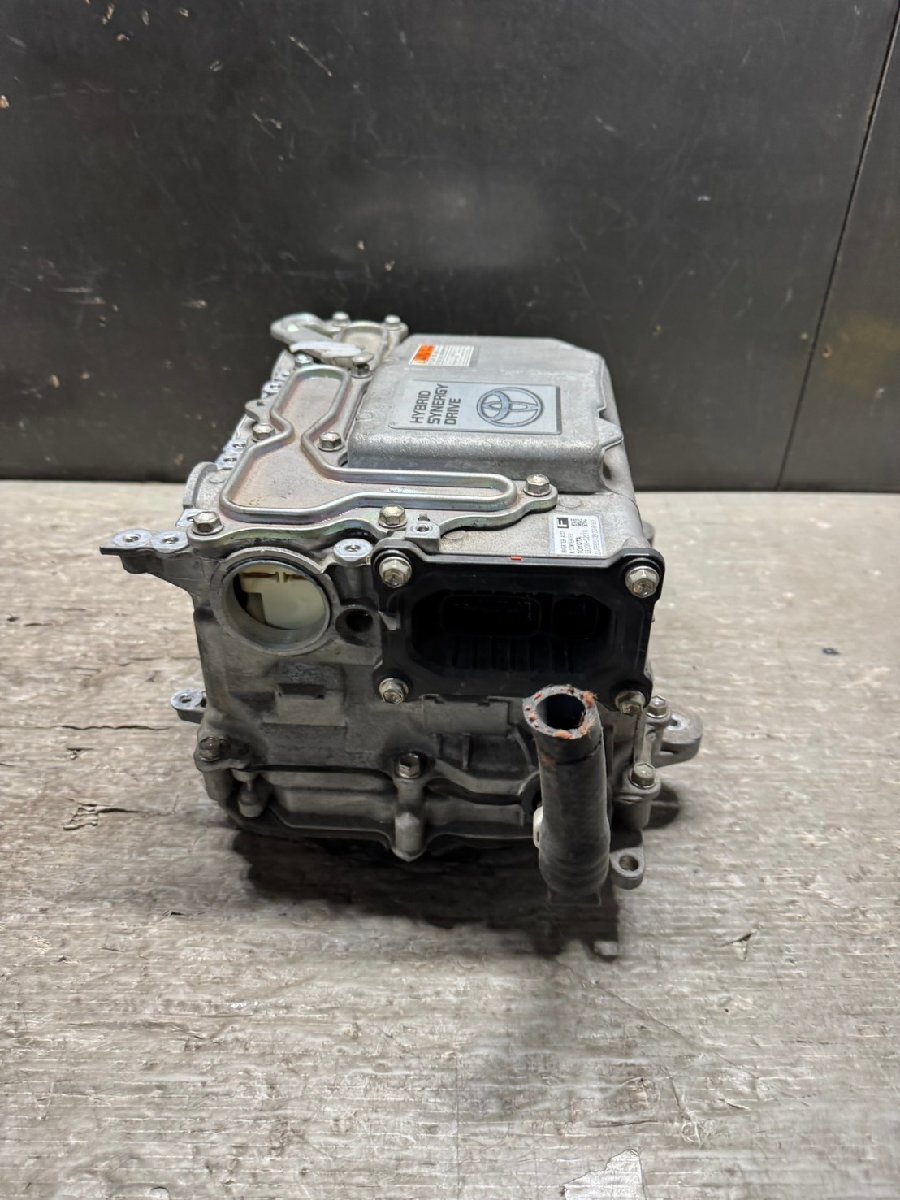 Toyota Aqua NHP10 Hybrid Inverter Converter G9200-52010 image 4