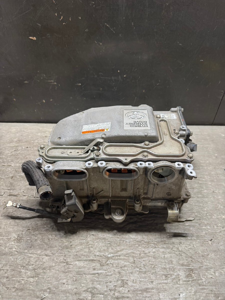 Toyota Aqua NHP10 Hybrid Inverter Converter G9200-52010