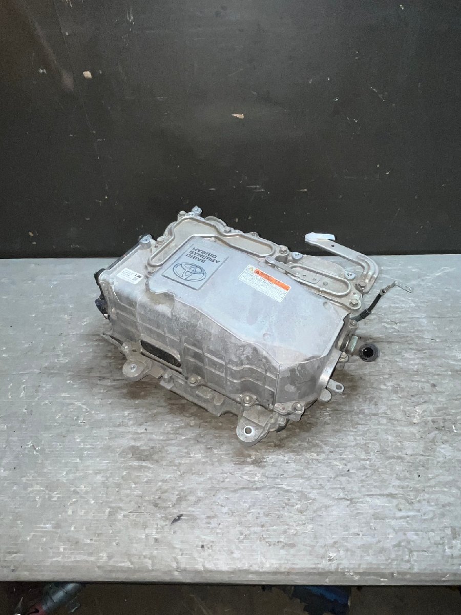 Toyota Aqua NHP10 Hybrid Inverter Converter G9200-52010