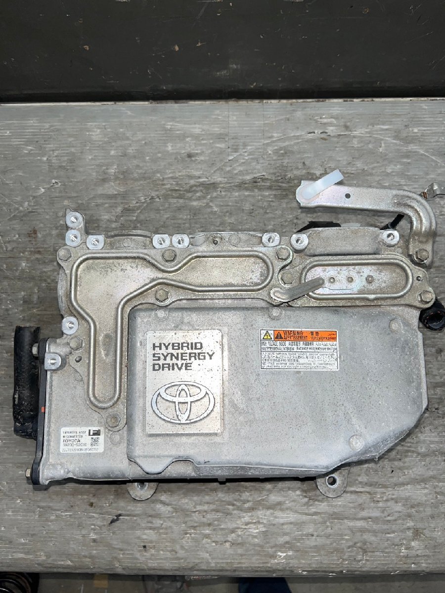 Toyota Aqua NHP10 Hybrid Inverter Converter G9200-52010 image 2