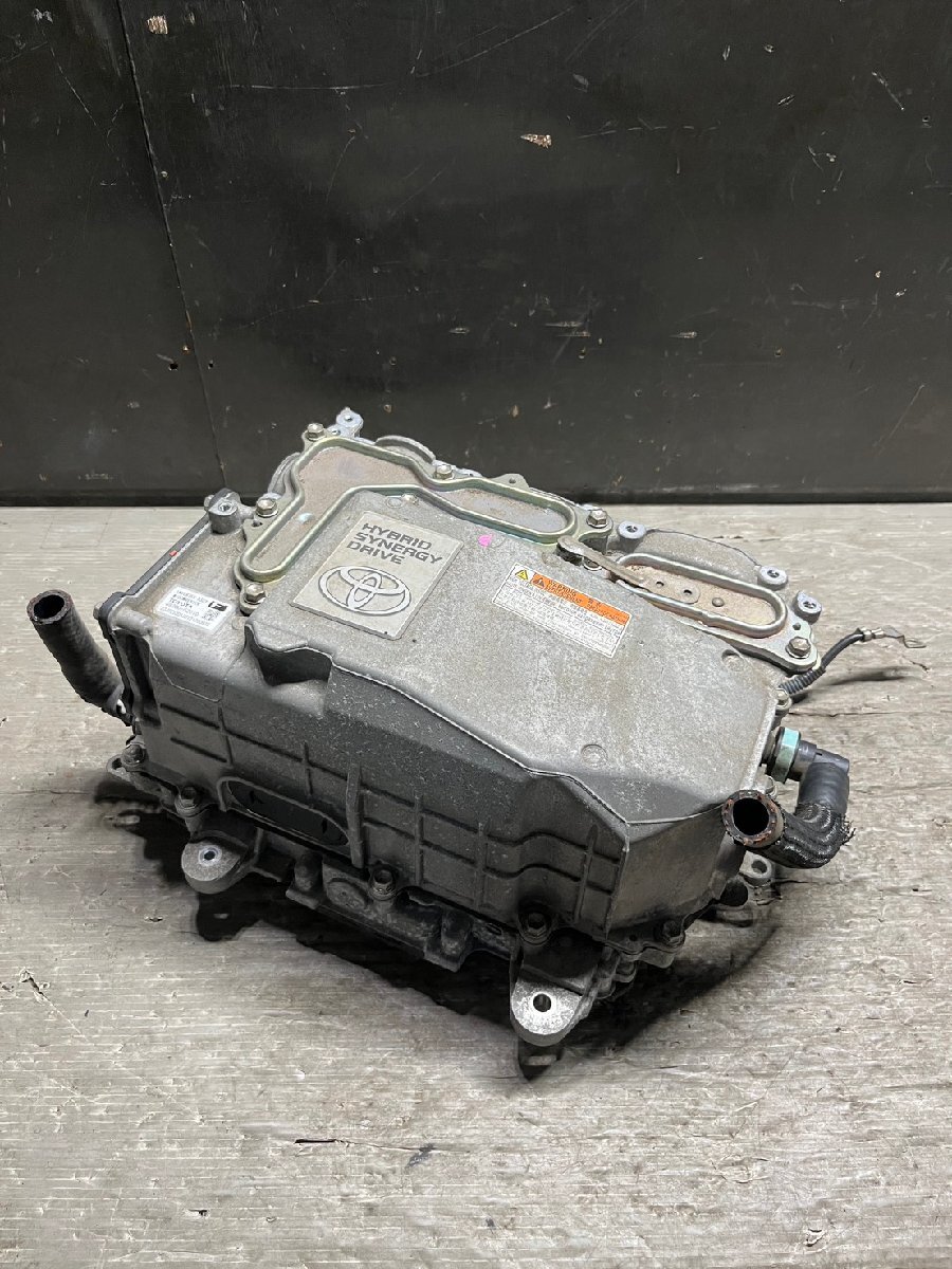 Toyota Aqua NHP10 Hybrid Inverter Converter G9200-52010