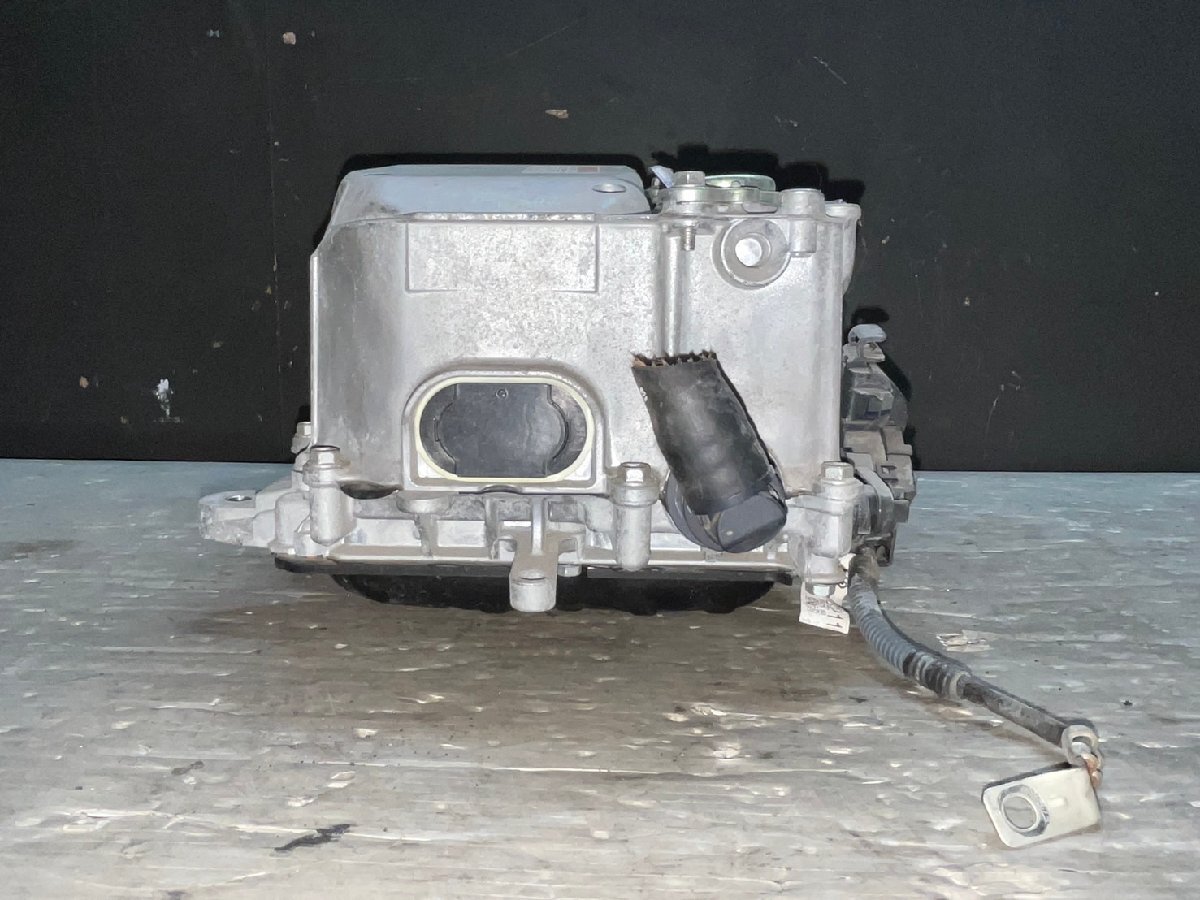 Toyota Aqua NHP10 Pre-Facelift Hybrid Inverter Converter G9200-52010 image 4