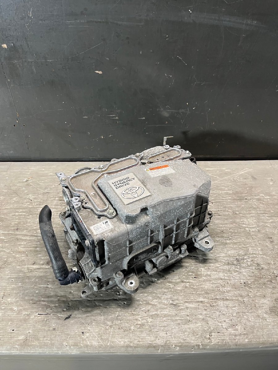 Toyota Aqua NHP10 Pre-Facelift Hybrid Inverter Converter G9200-52010