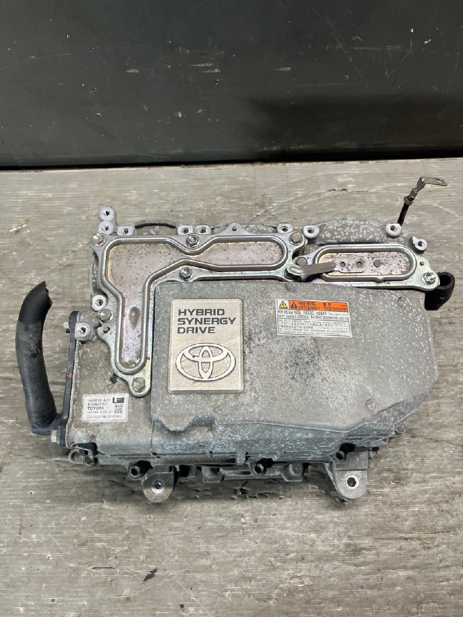 Toyota Aqua NHP10 Pre-Facelift Hybrid Inverter Converter G9200-52010 image 2