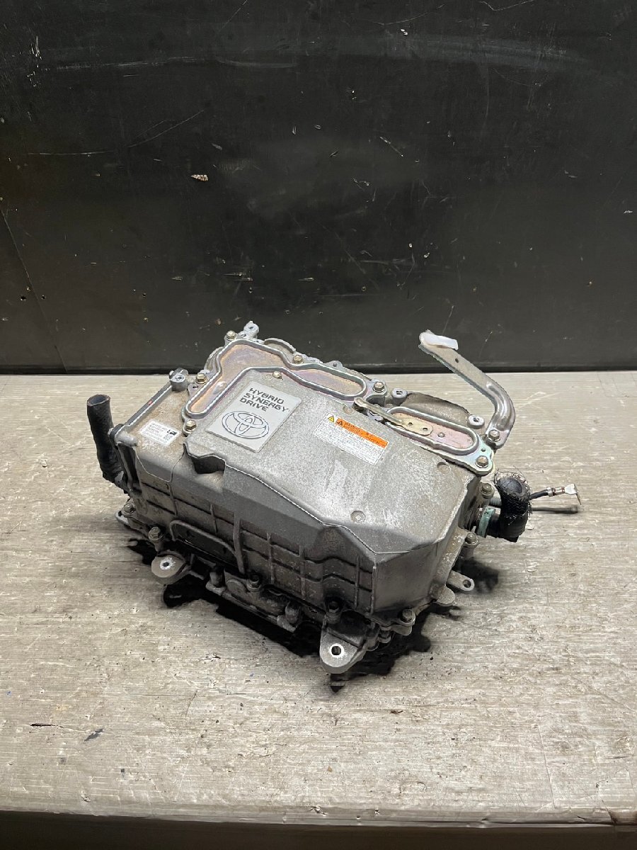 Toyota Aqua NHP10 Pre-Facelift Hybrid Inverter Converter G9200-52010