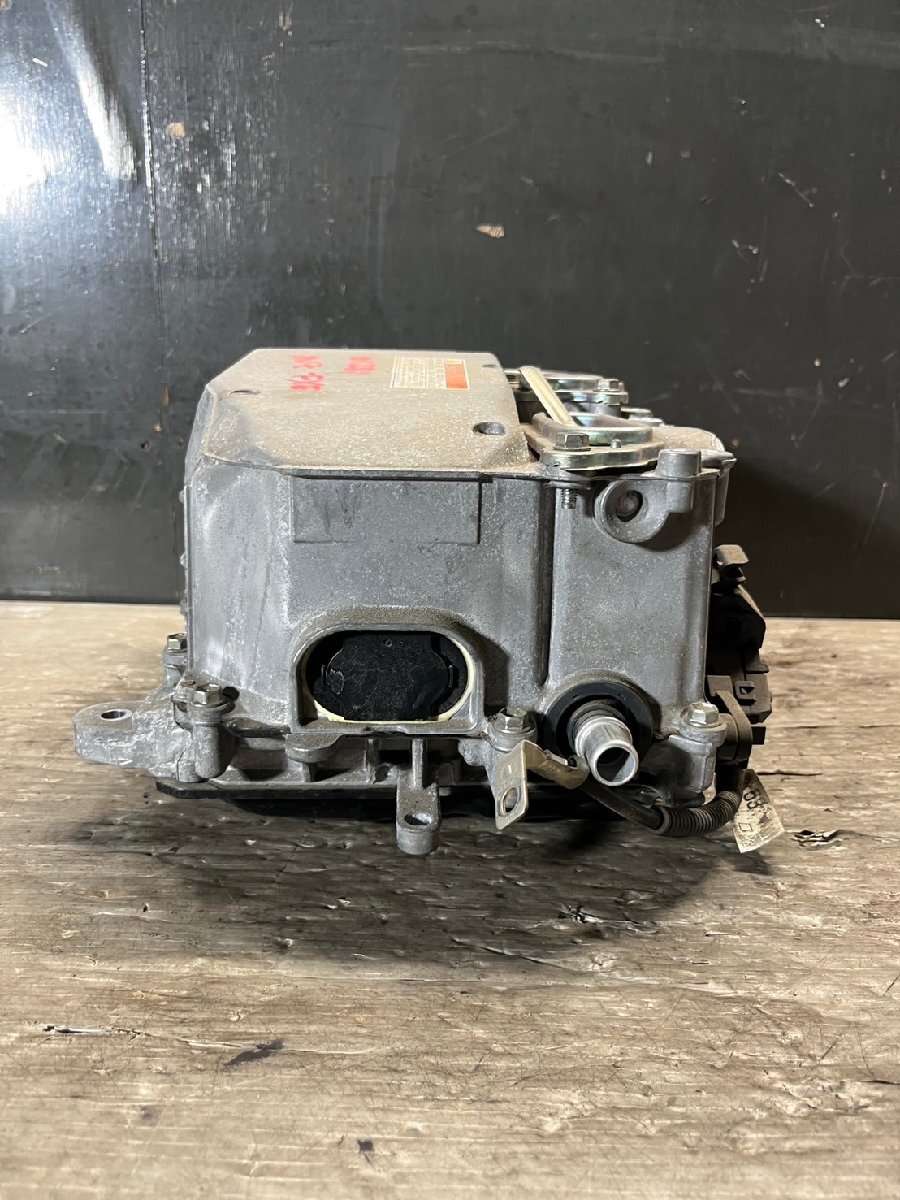 Toyota Aqua NHP10 Hybrid Inverter Converter G9200-52030 image 4