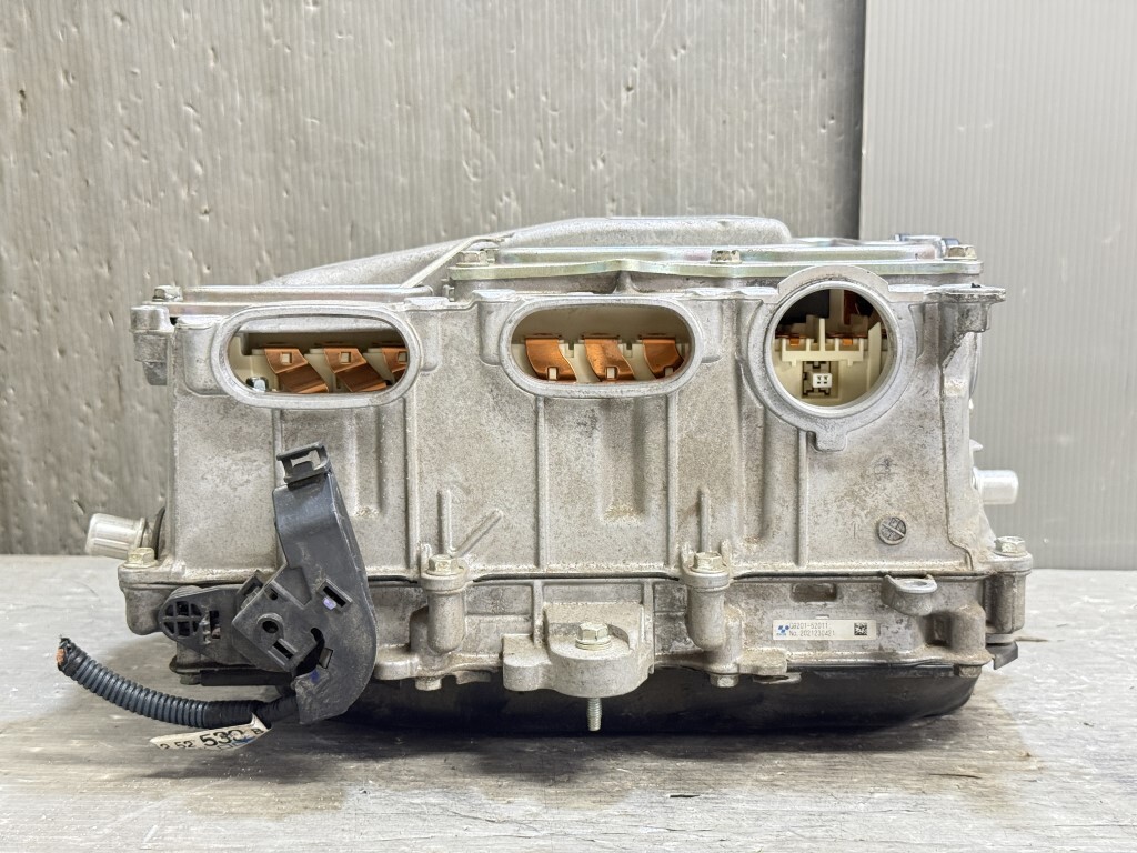 Toyota Aqua NHP10 Inverter Converter / EV Converter G9200-52010 image 4