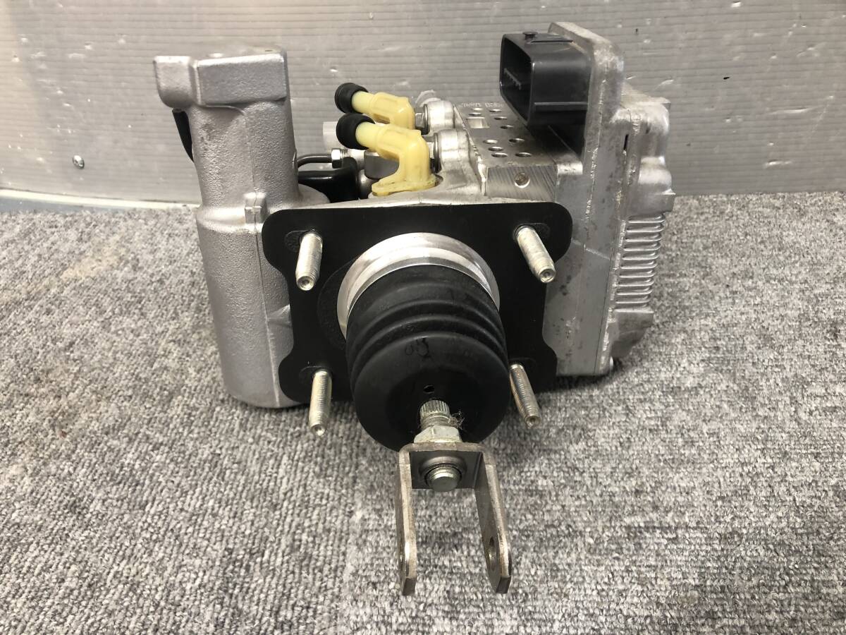 Toyota Prius ZVW30 ABS Actuator and Booster Pump 47210-47340 / 47070-47050 Mark EG image 6