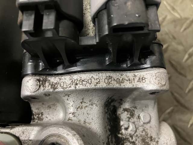 Toyota Prius ZVW30 Post-Facelift ABS Actuator and Booster Pump 47210-47330 image 6