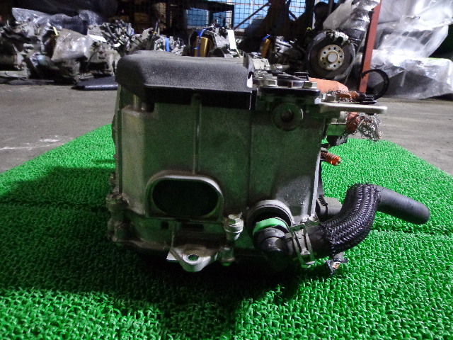 Toyota Prius ZVW30 Post-Facelift Hybrid Inverter Converter image 2
