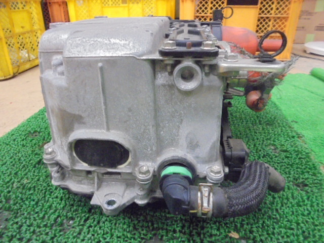 Toyota Prius ZVW30 Post-Facelift Hybrid Inverter Converter G9200-47210 image 3