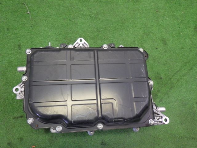 Toyota Prius ZVW30 Hybrid Inverter Converter G9200-47140 image 5