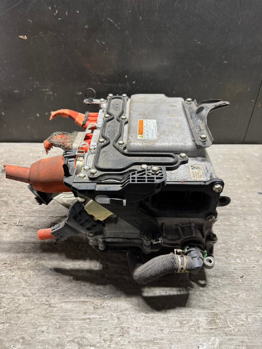 Toyota Prius ZVW30 Hybrid Inverter Converter G9200-47141 image 2