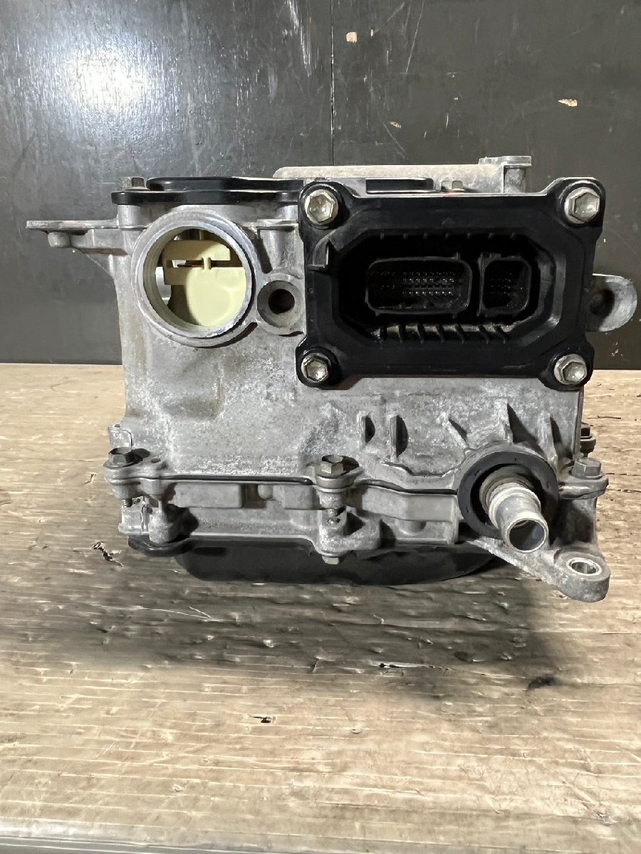 Toyota Prius ZVW30 Hybrid Inverter Converter G9200-47180 image 6