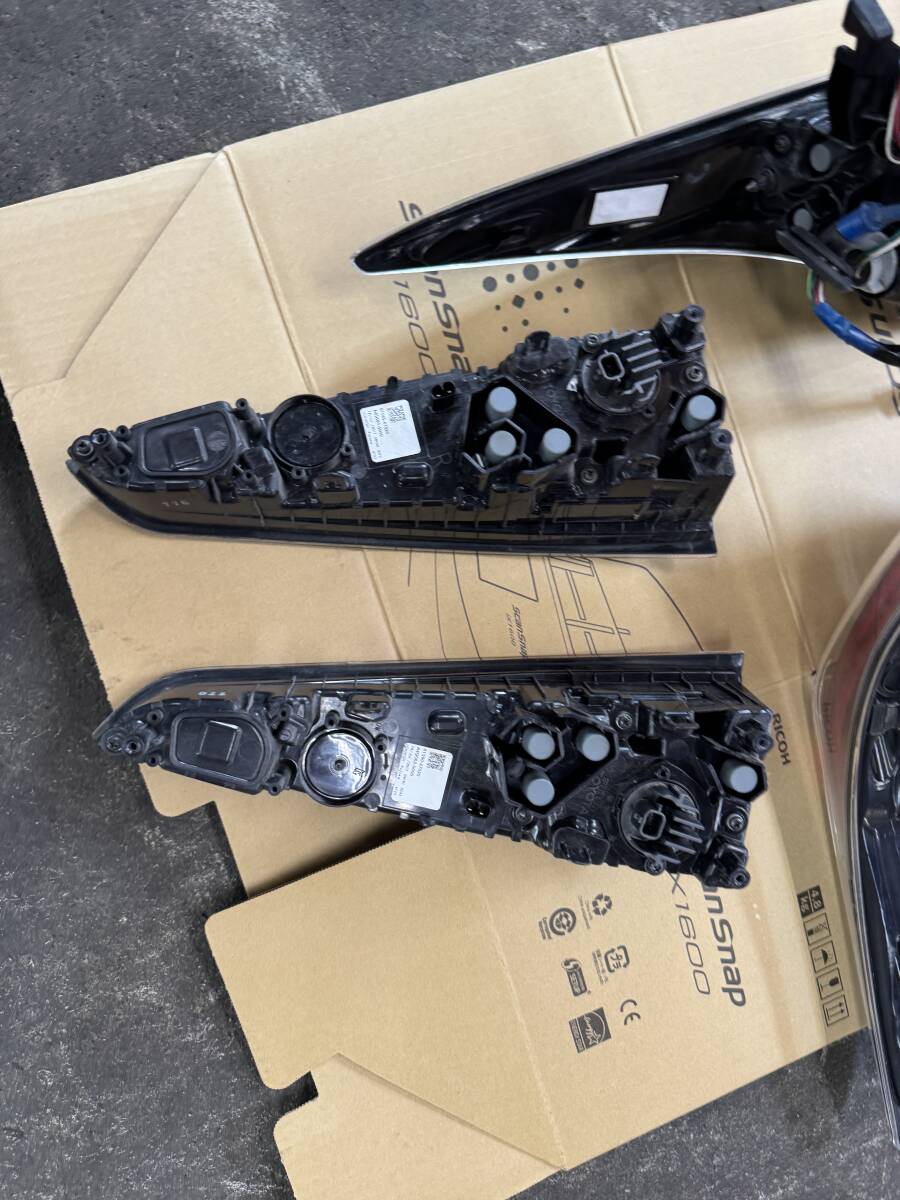 Toyota Prius ZVW50 Pre-Facelift Tail Light Set ICHIKOH 47-77 / 47-87 image 4