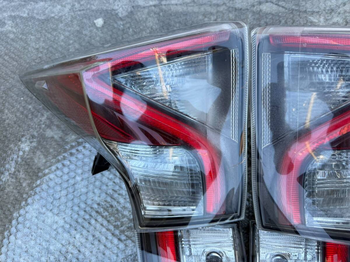 Toyota Prius ZVW50 / ZVW51 Pre-Facelift Tail Light Four-Piece Set image 2
