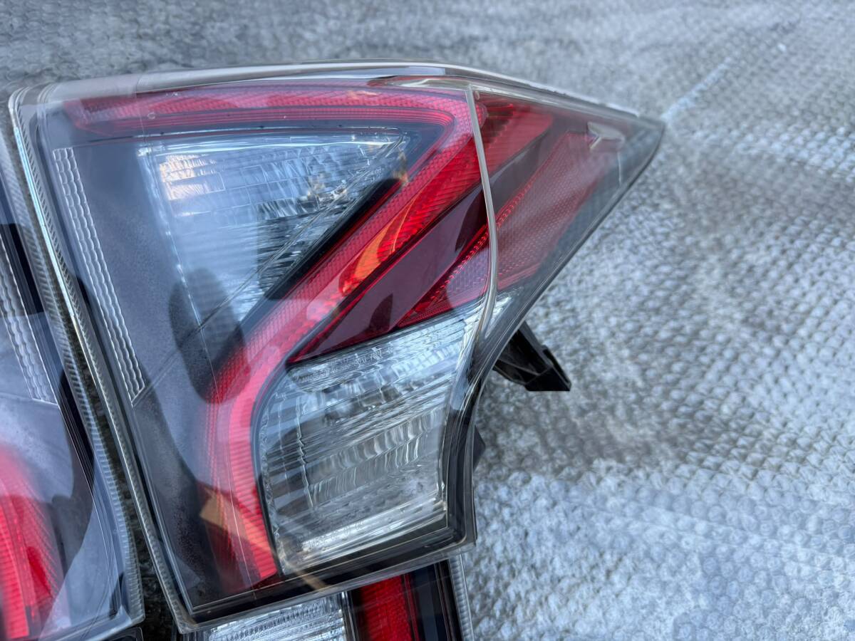 Toyota Prius ZVW50 / ZVW51 Pre-Facelift Tail Light Four-Piece Set image 4
