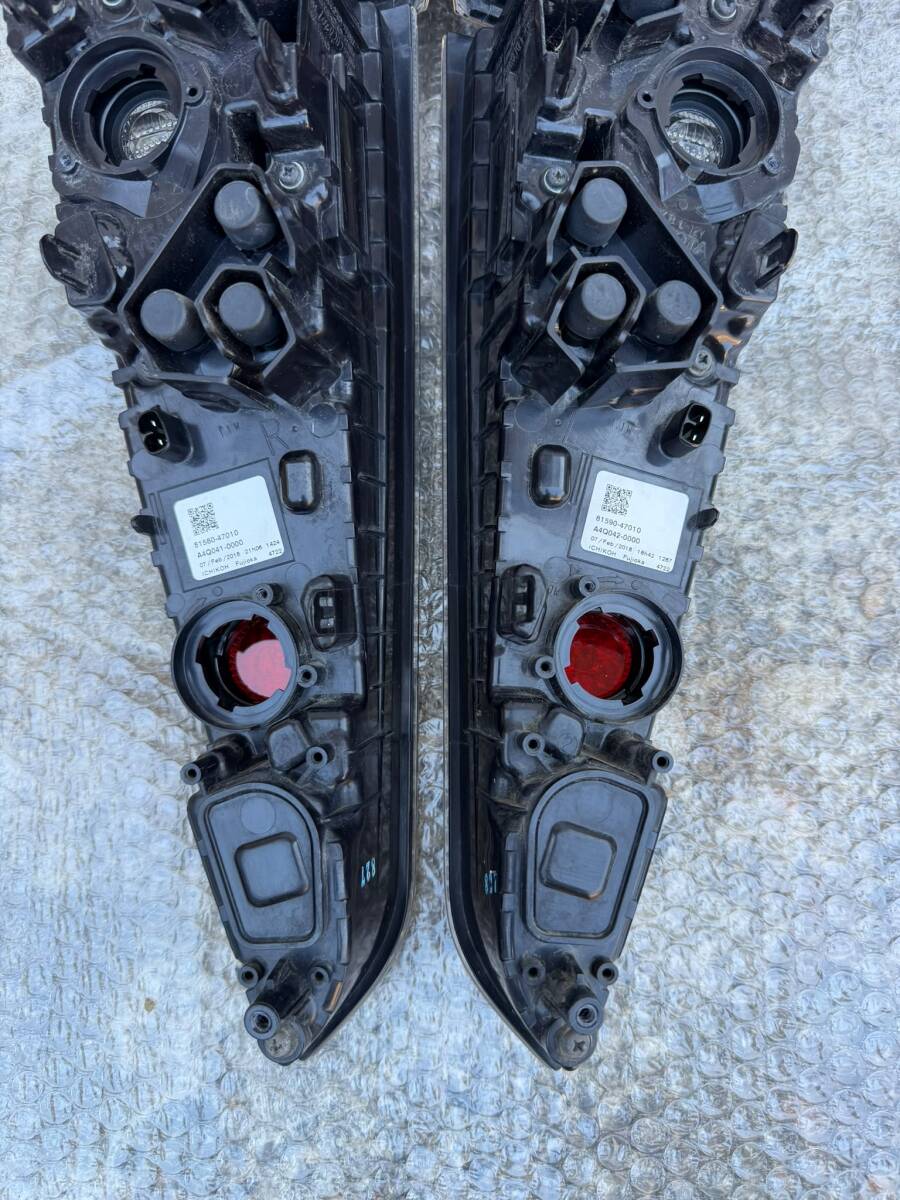 Toyota Prius ZVW50 / ZVW51 Pre-Facelift Tail Light Four-Piece Set image 6