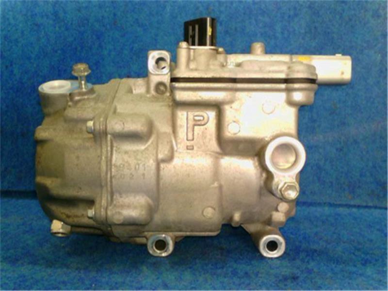 Toyota Prius ZVW30 A/C Compressor 88370-47033