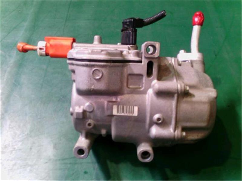 Toyota Prius ZVW30 A/C Compressor 88370-47062