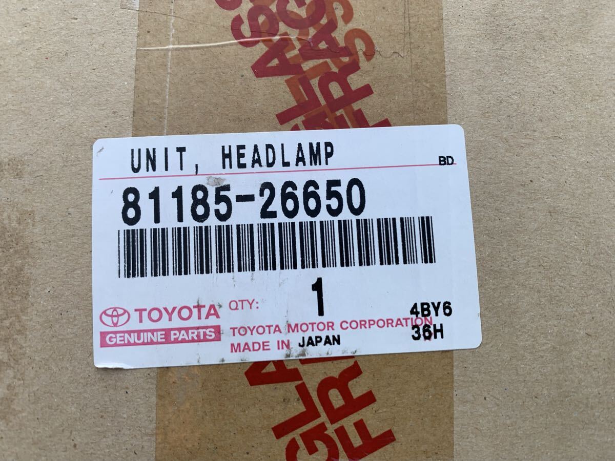 Toyota Hiace 200 Series Type 3 Genuine Headlight Pair image 3