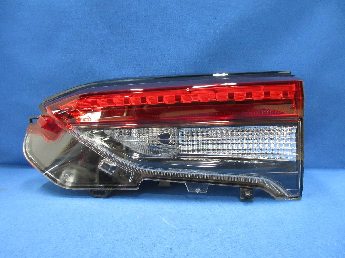 Toyota RAV4 50 Series Right Inner Tail Light 81580-42080