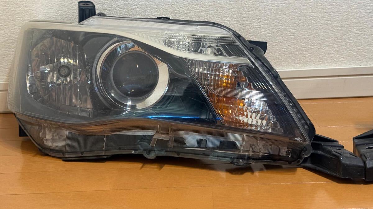 Toyota Corolla Fielder 160 Series HID Headlight Pair KOITO 12-582 image 6