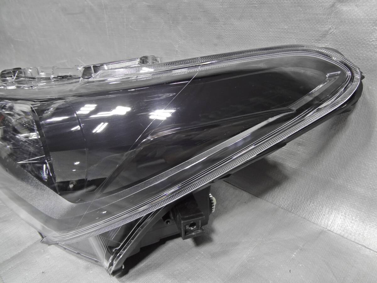 Toyota Corolla Fielder 160 Series Post-Facelift Left Headlight KOITO 12-657 image 3