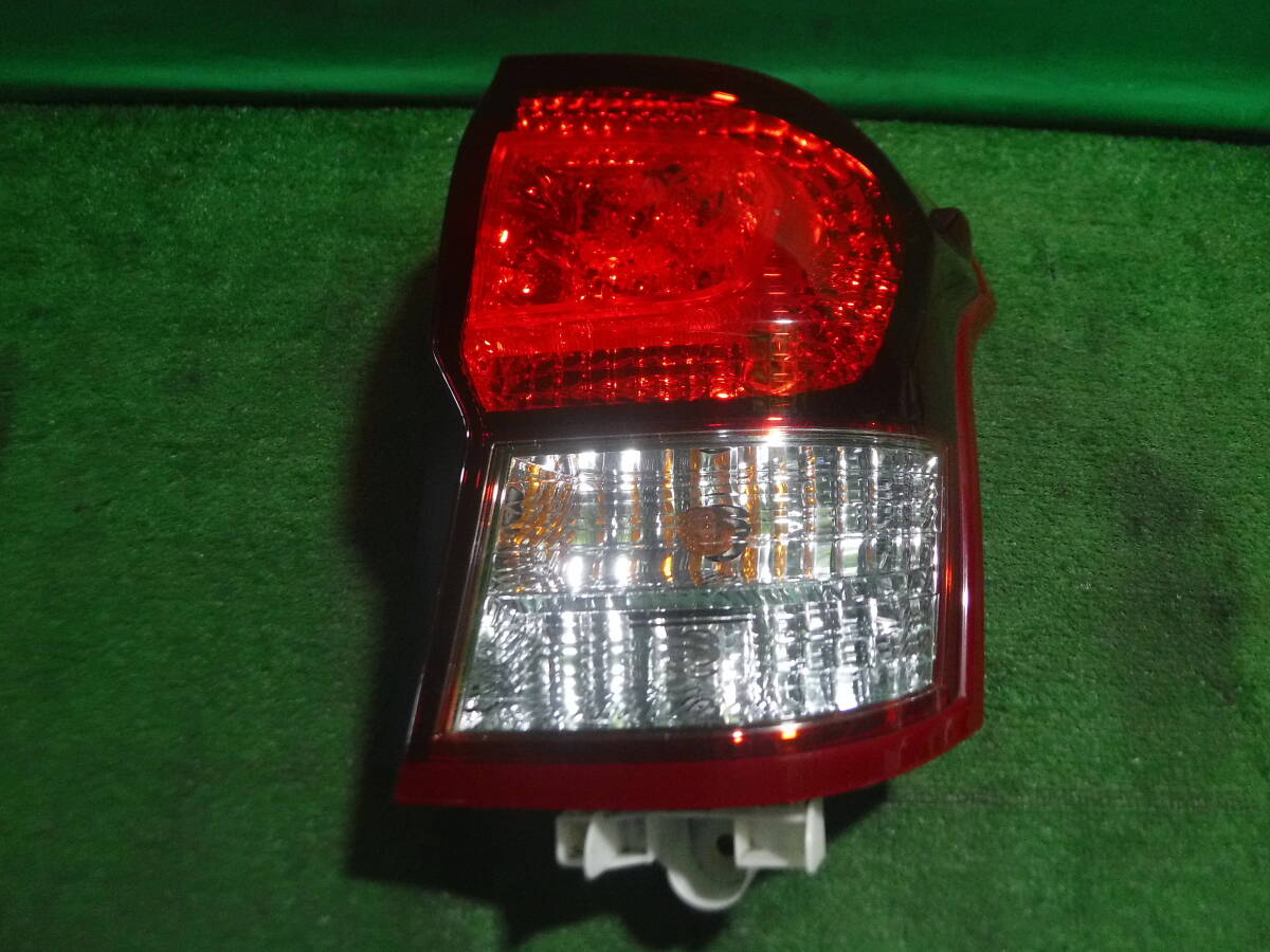 Toyota Corolla Fielder NKE165G Right Tail Light KOITO 13-102