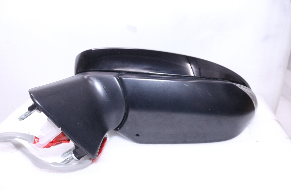 Toyota Corolla Sport NRE210H Left Door Mirror with BSM 87940-12K30 image 5