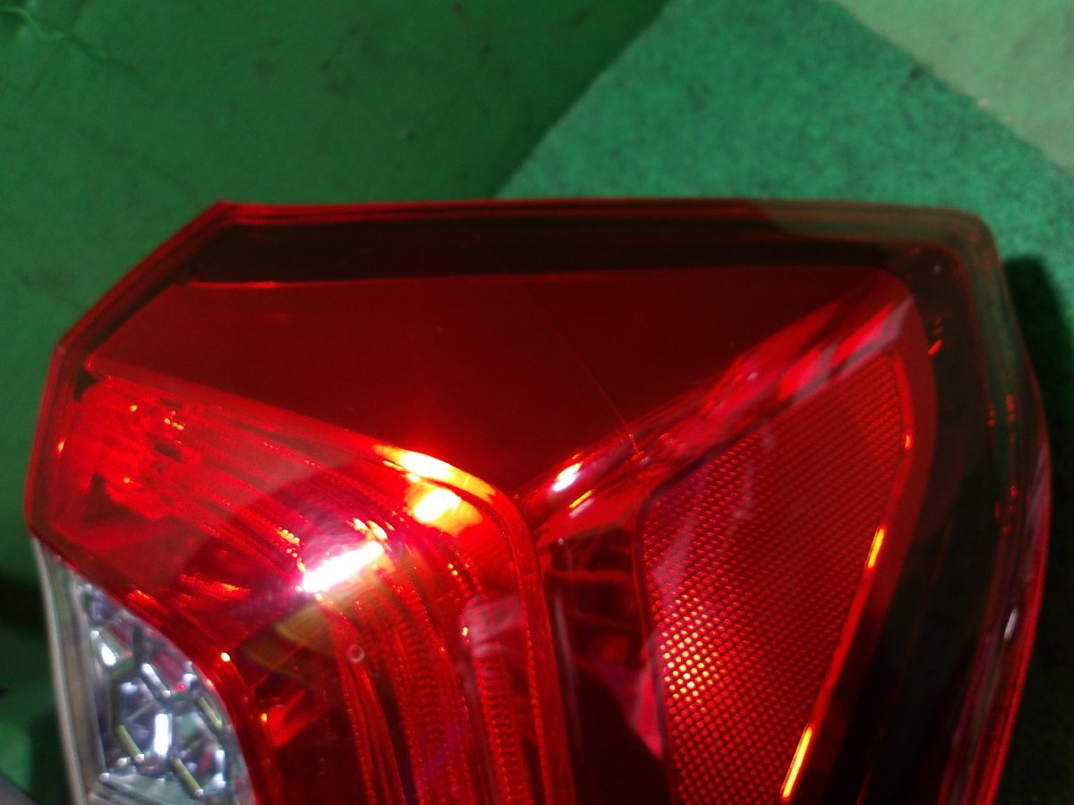 Honda Fit Hybrid GP5 Tail Light Pair STANLEY W1698 image 2